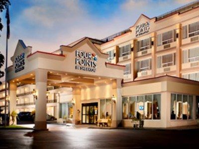 Four Points By Sheraton Toronto Lakeshore Экстерьер фото